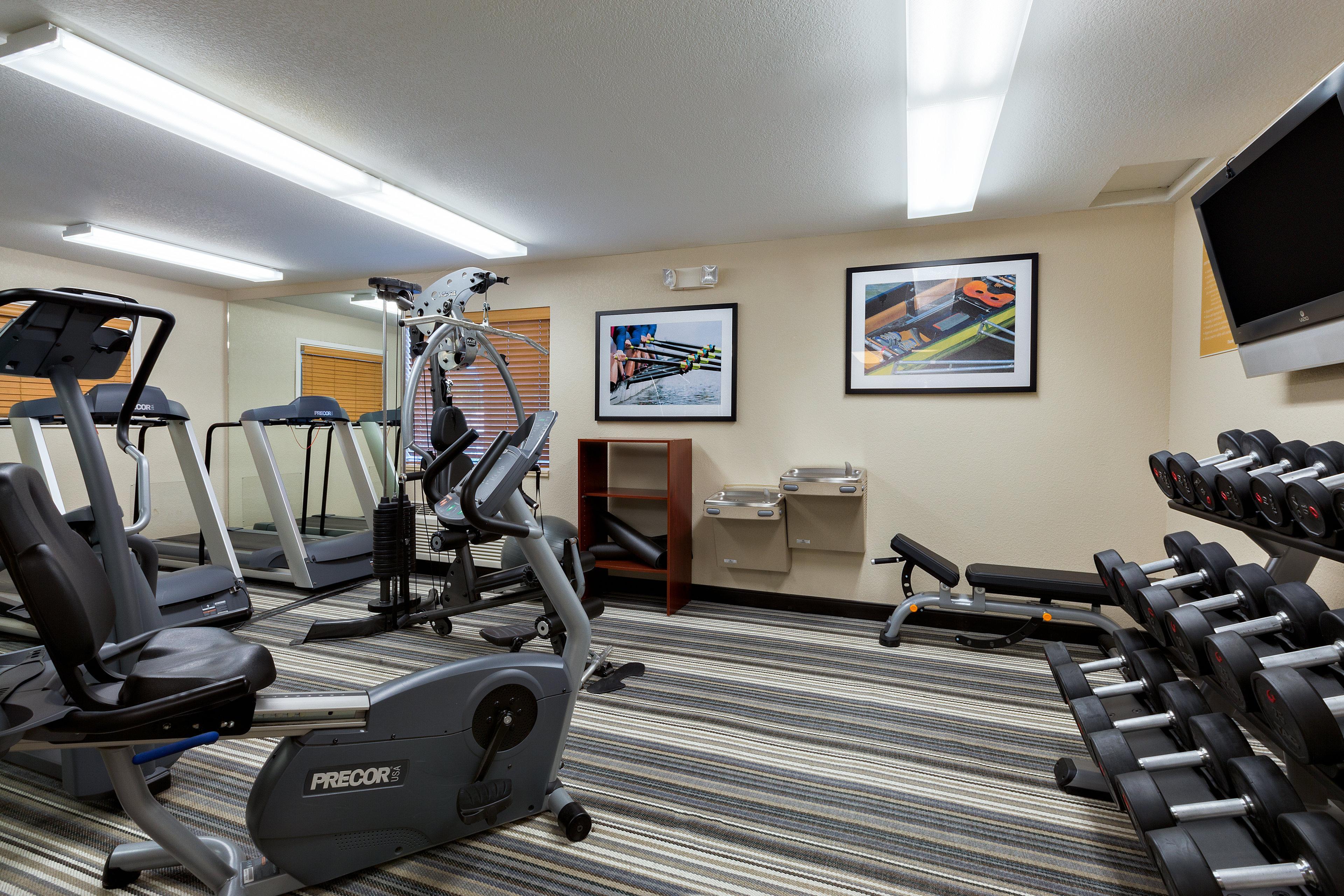 Candlewood Suites Medford By Ihg Esterno foto