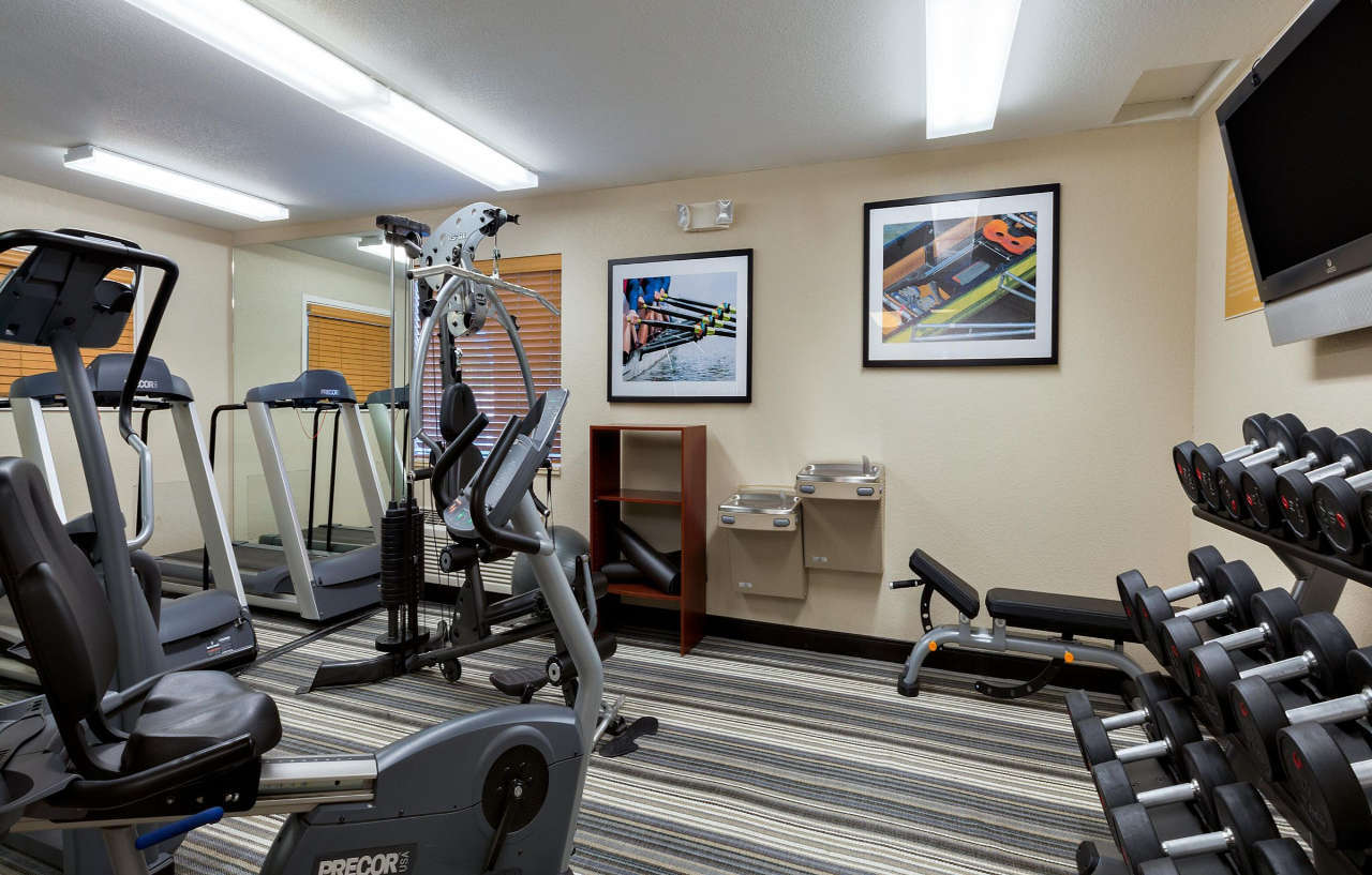 Candlewood Suites Medford By Ihg Esterno foto